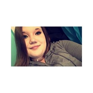 Meet your Posher, Hailey